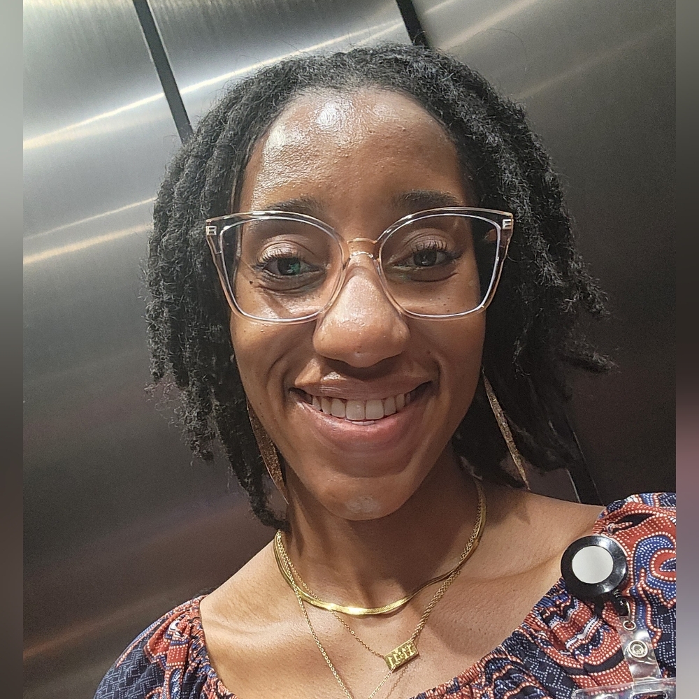 Meet your Posher, Breanna